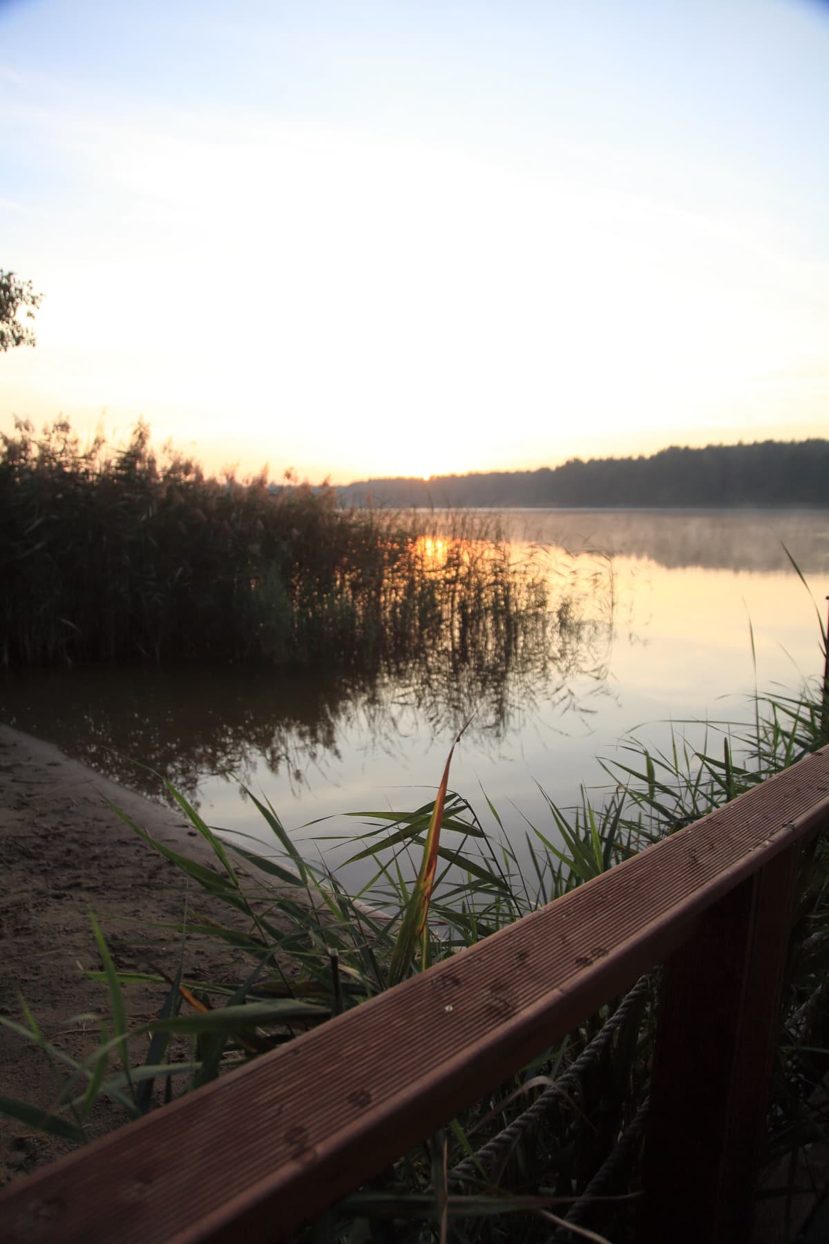 Zachód słońca nad mazurskim krajobrazem